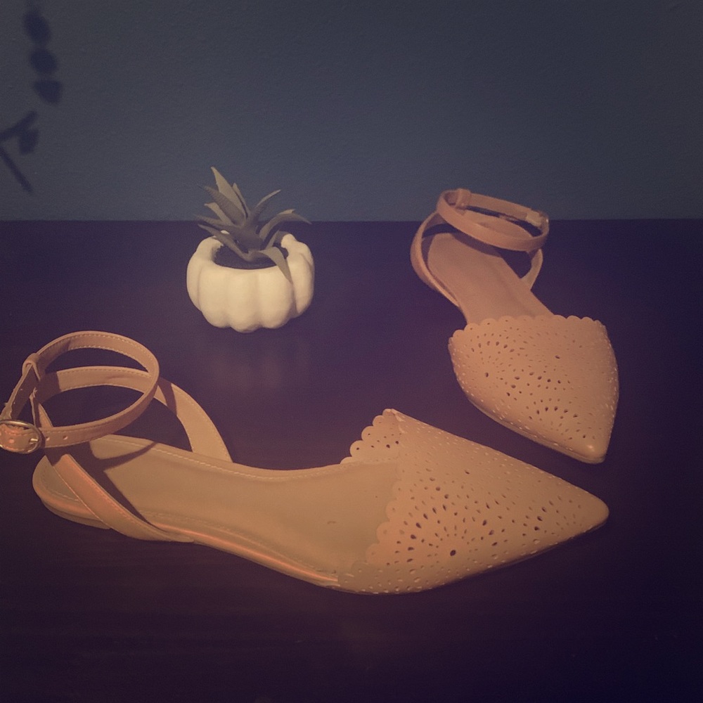 Old Navy Tan Flats